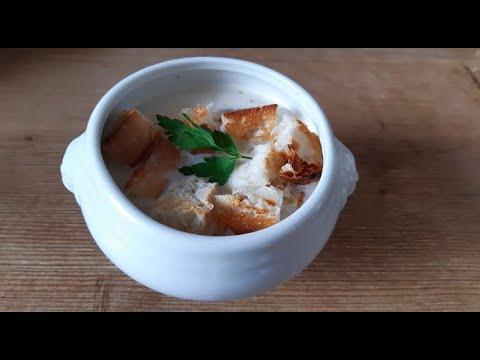 Крем суп из спаржи с креветками и гренками. Spargelcremesuppe mit Nordseekrabben und Croutons
