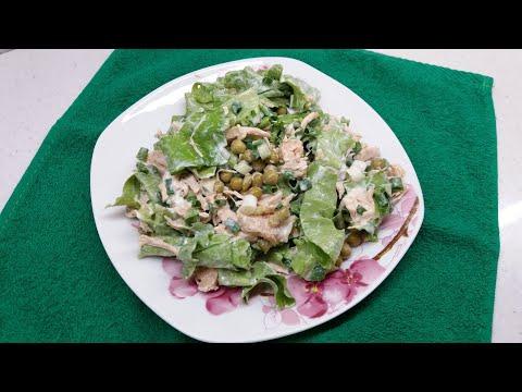 Салат с листьями салата и курицей. Простой рецепт салата. Кулинарный канал "НА КУХНЕ У МАМЫ"