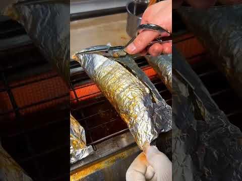 Asian street food 纸包鱼