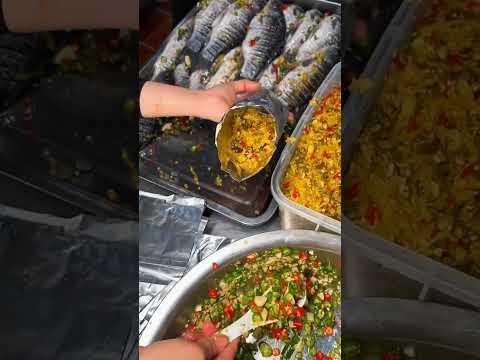 Asian street food 烤鱼