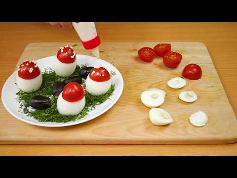 Закуска "Мухомор" (грибы из яиц и помидор). Красивая идея закусок на Новый год 2020 год