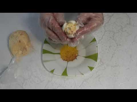 Белые тюльпаны из яиц
