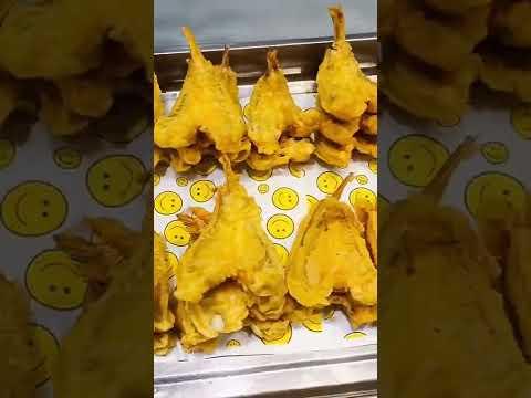 Asian street food 炸鱼
