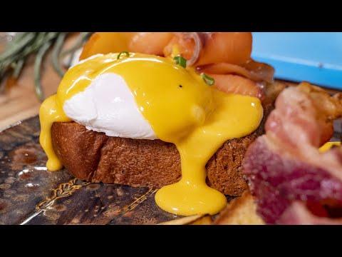 Завтрак Королей. Яйца Бенедикт с голландским соусом.
