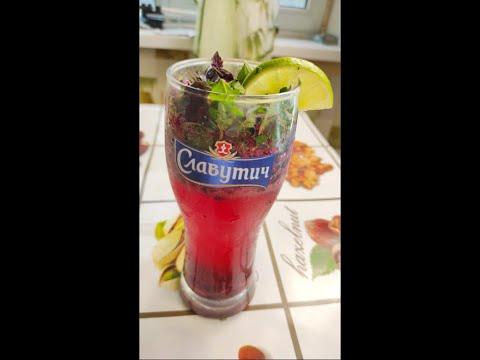 Безалкогольный мохито из ягод с базиликом