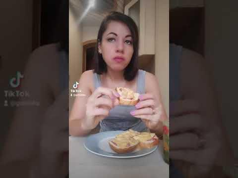 Еда на камеру Мукбанг Завтрак Горячие бутерброды