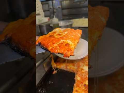 One of our FAVORITE VODKA SQUARE PIZZA SLICES is coming out of Artichoke Pizza NYC! 