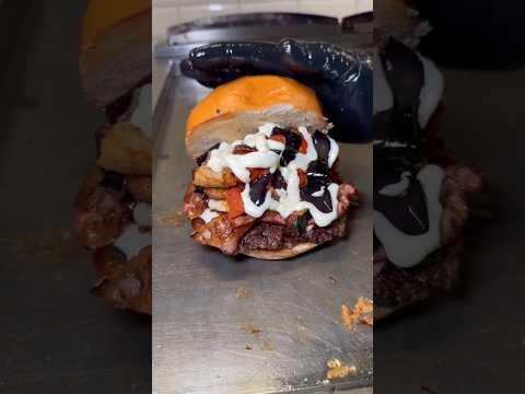 Burger making recipes #daily #food #chinese #foodie #chinease #viral  #chinesefoos #youtubeshorts