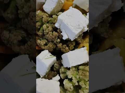 Вкусный салат из цветной капусты с болгарским перцем и сыром Фета полный рецепт на канале