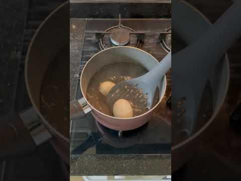 Как варить яйца чтобы легко чистить | Лайфхаки от Нечетова | nechetoff | ПОДПИШИСЬ ⬇️