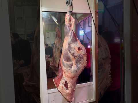 Как вырезать вырезку                                           #мясо #вырезка #говядина #рынок